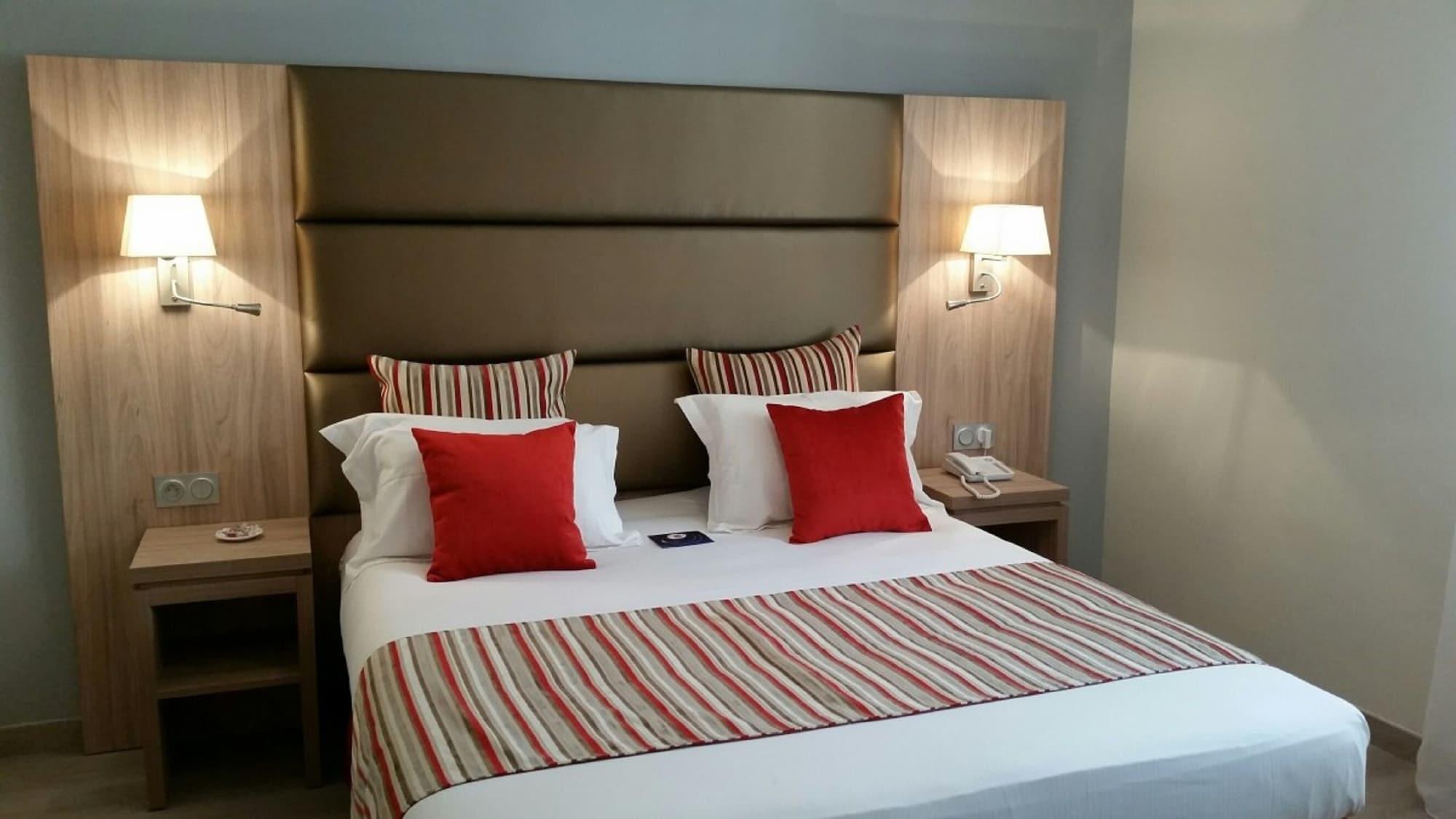 Hotel Mireille Арль Экстерьер фото